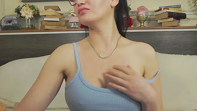 HellenDesire's Live XXX Chat