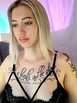 Gina-Lumara – Live XXX-chat