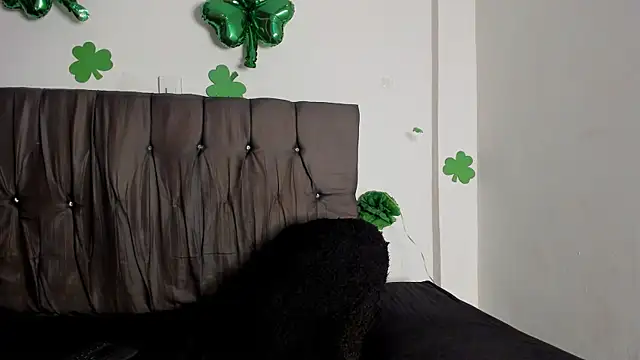 Gay_Red_Room's Webcam Show