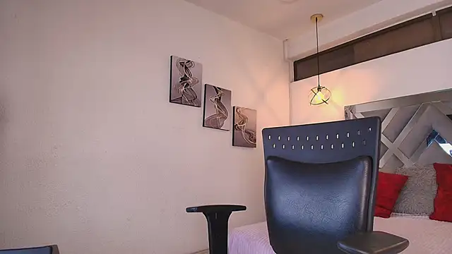 Rossi_ss1 élő XXX-chatje