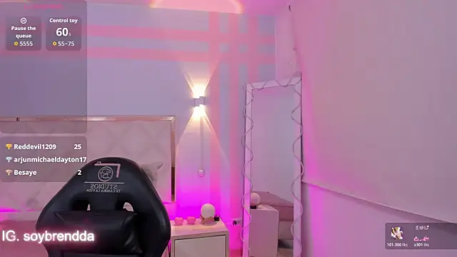 دردشة Brendda_tay الجنسية المباشرة