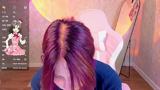 Chat +18 de Julia_Anis ao vivo