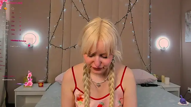 AdeleSilvy: онлайн-секс-чат