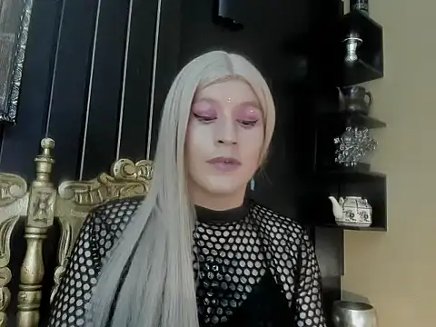 Gomory_Niix Adlı Modelin Web Kamerası Şovu