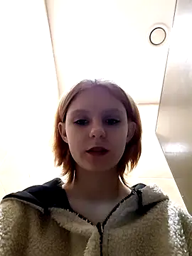 Онлайн чат XXX NinaParri