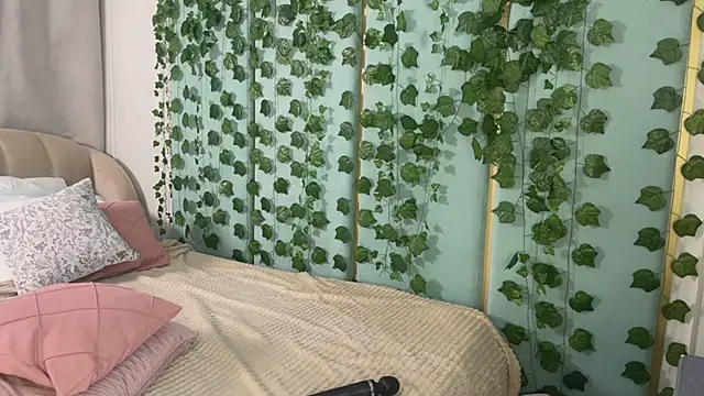 Chatroom XXX en direct de Love_is_Lola