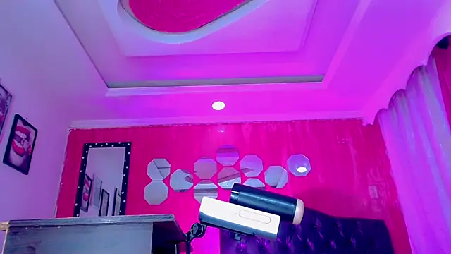 TiffanyMackensyy Adlı Modelin Web Kamerası Şovu