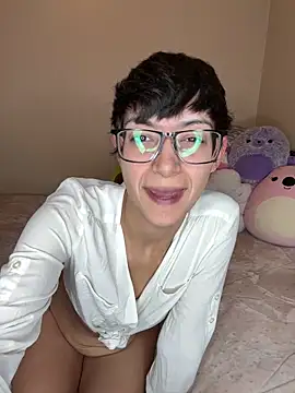 FaiiryArii: онлайн-секс-чат