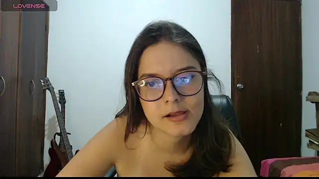 Živý XXX chat MadieeLorez