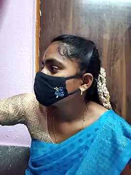 แชท XXX สดของ Tamil_Hot_Sahana