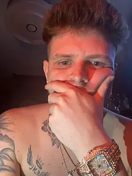 traejddd's Live XXX Chat