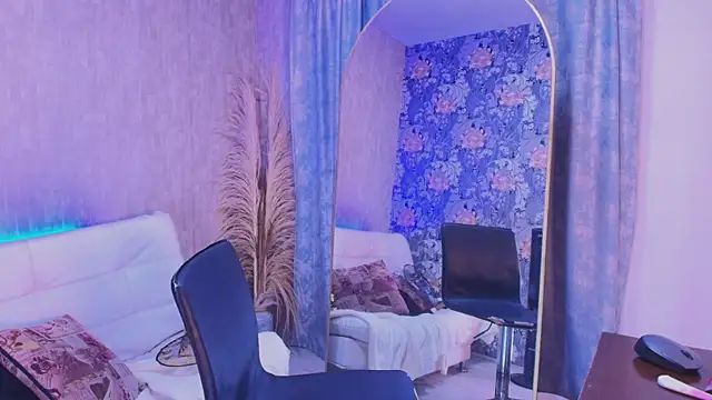 دردشة july_quinzel الجنسية المباشرة