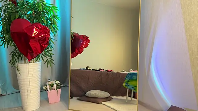 -Solar-Jane- Adlı Modelin Canlı XXX Sohbeti