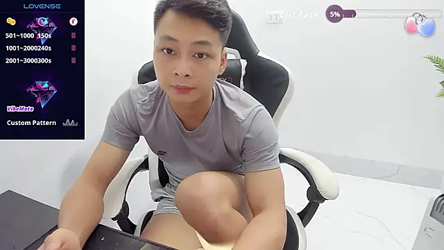 Naughty___asian Show Webcam