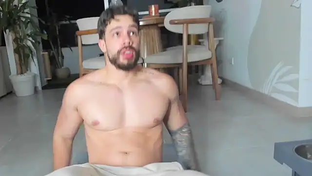 Valenthino_Salvatore – Kamerová šou