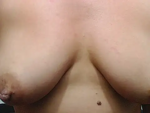 Chatroom XXX en direct de tamara_hottt