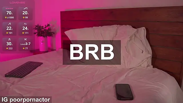 poorpornactor – Naživo XXX chat