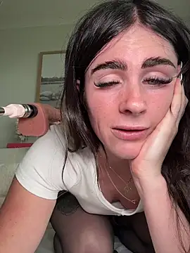 aus_queen Adlı Modelin Canlı XXX Sohbeti