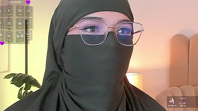 anna-henao Show in webcam