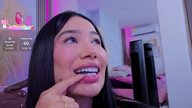 Chlooee__ 即時 XXX 聊天