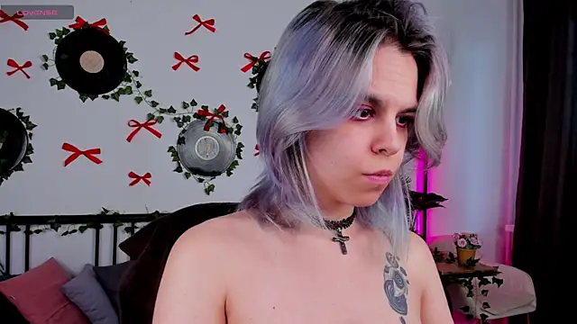 LiraBellen Live XXX chat