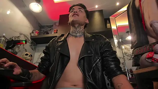 AlecBanne: вебкам-шоу