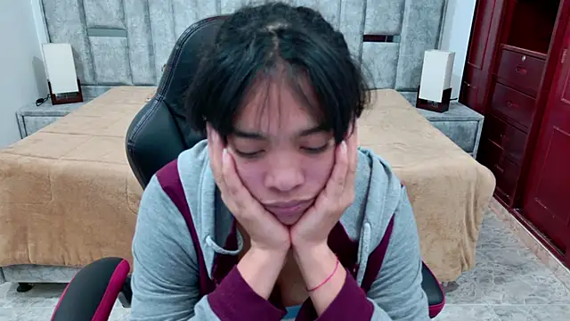 laureentt_ Chat XXX live