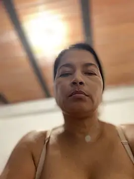 Jlo_69's Live XXX Chat