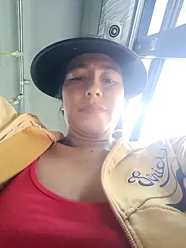 2HotAsain4u Chat XXX in diretta