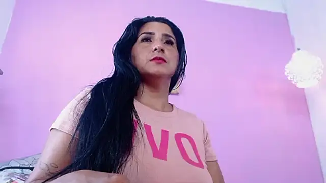 Miia_Rosee_: онлайн-секс-чат