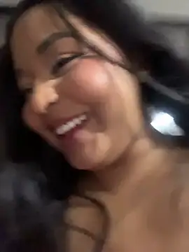 Isabella_Belmont Adlı Modelin Canlı XXX Sohbeti