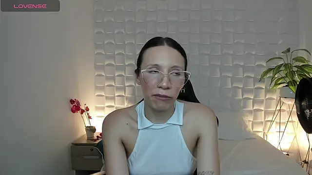 Chat +18 de valeryn__rosse ao vivo