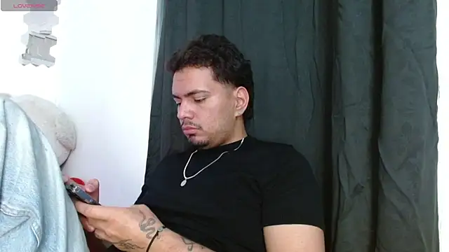 Henry_villa23 라이브 XXX 채팅