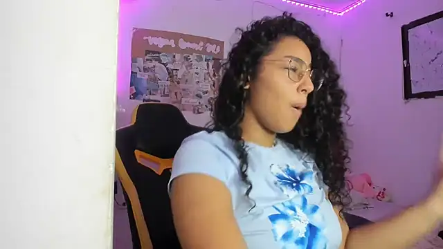 عرض كام emily_stars1