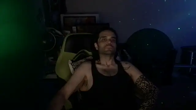 KungFuPanda001のライブXXXチャット