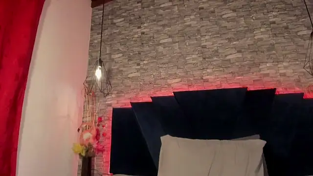 Czat XXX na żywo – Emily_Brown18