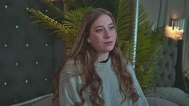 MiaEuphoria_: διαδικτυακό σόου στην κάμερα