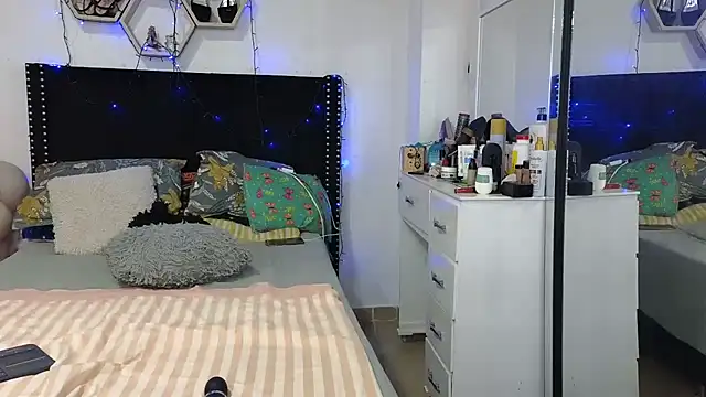 Živý XXX chat charlotte_077