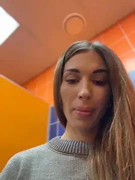 Živý XXX chat Charming_Ritta