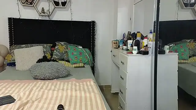 Živý XXX chat charlotte_077