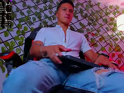 Dominus_Alpha webcam show