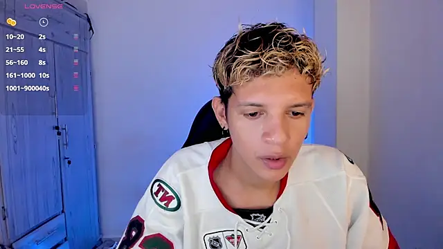 tylernova Live XXX-chat