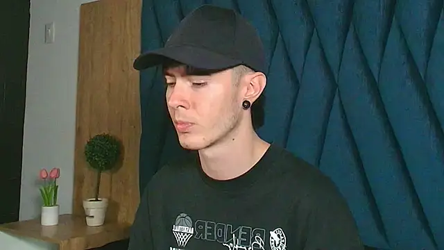 lio____ élő XXX-chatje