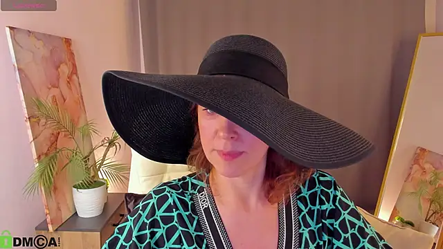 LeticiaRomano Adlı Modelin Canlı XXX Sohbeti