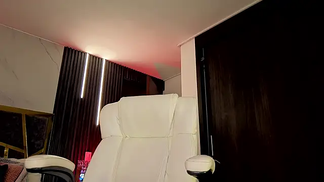 Chloe_Connor 现场XXX聊天