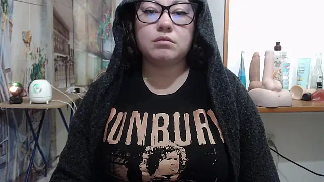 Chat XXX en directo de curly_greeneyed