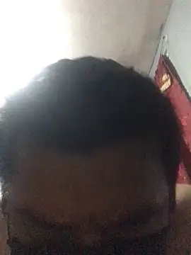 InstantPigweedのウェブカメラショー