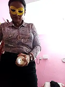 Gullapi 现场XXX聊天