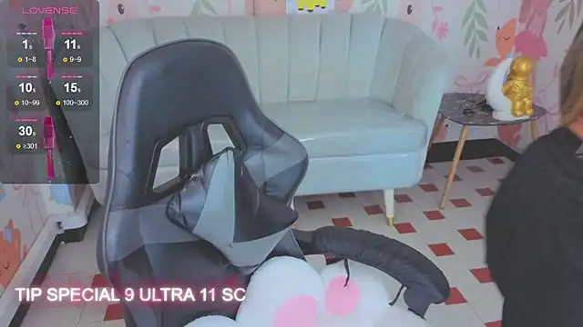 Chat XXX en directo de Paris09_v_