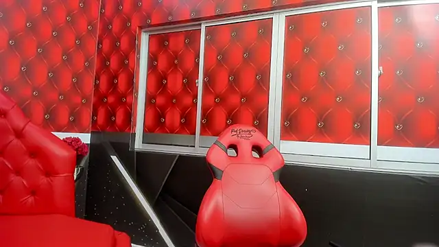 Mia_Curvyy Chat XXX live